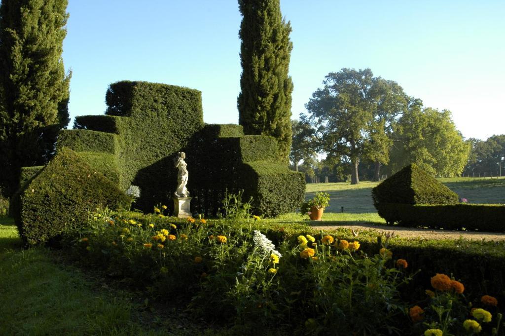 Chateau De Montriou Feneu Номер фото